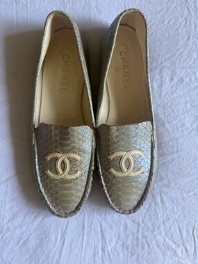 CHANEL RARE Silver metallic vintage Python Loafers, size 8-8.5